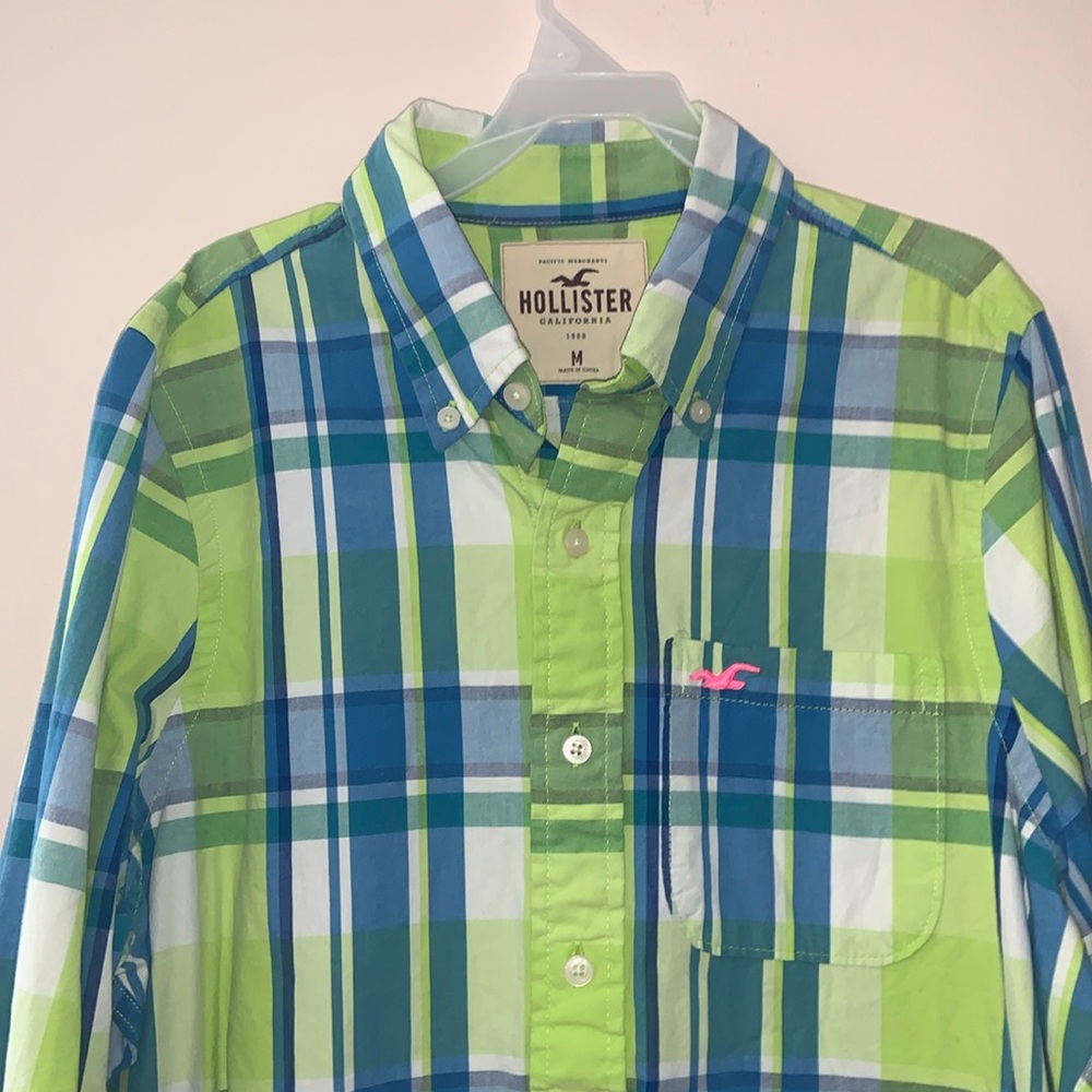 Hollister Long Sleeve Bright Plaid Button Down Dress Shirt